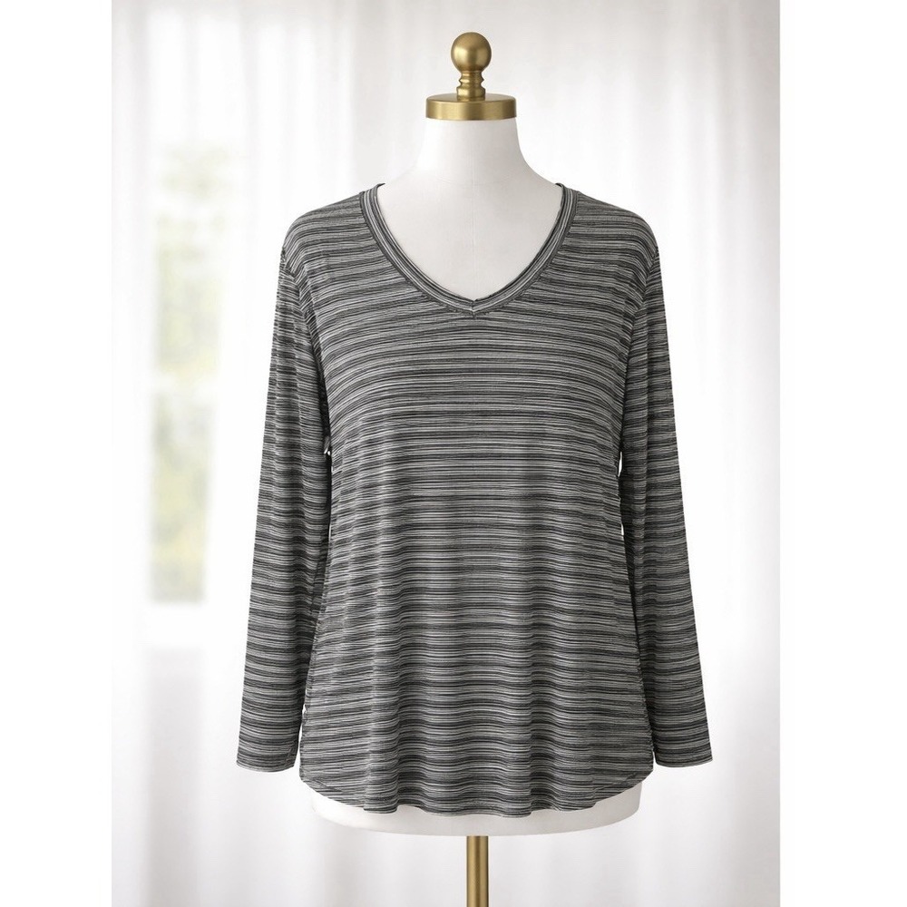 Athleta Cloudlight Stratus Striped T Shirt Black White Long Sleeve‎ Soft Size M
